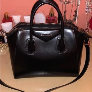 SOLD! SOLD! Givenchy Antigona Medium leather tote